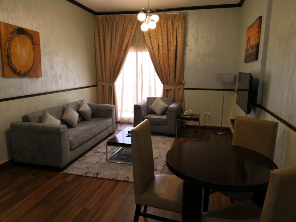 Boulevard City Suites Hotel Apartments ドバイ エクステリア 写真
